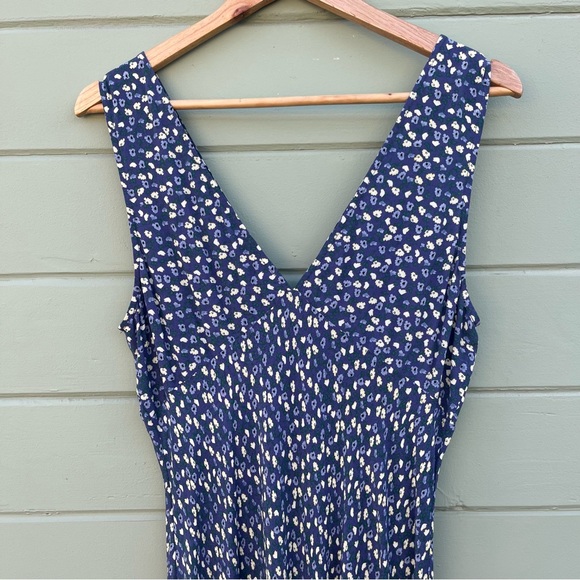 Rails M Audrina Dress Navy Ditsy Floral NWOT - Picture 6 of 12